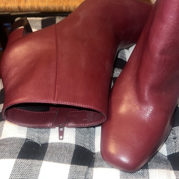 Alfani New Fall Perfect Short Bootie High Stacked Heel Zipper Maroon Square Toe - Picture 4 of 9